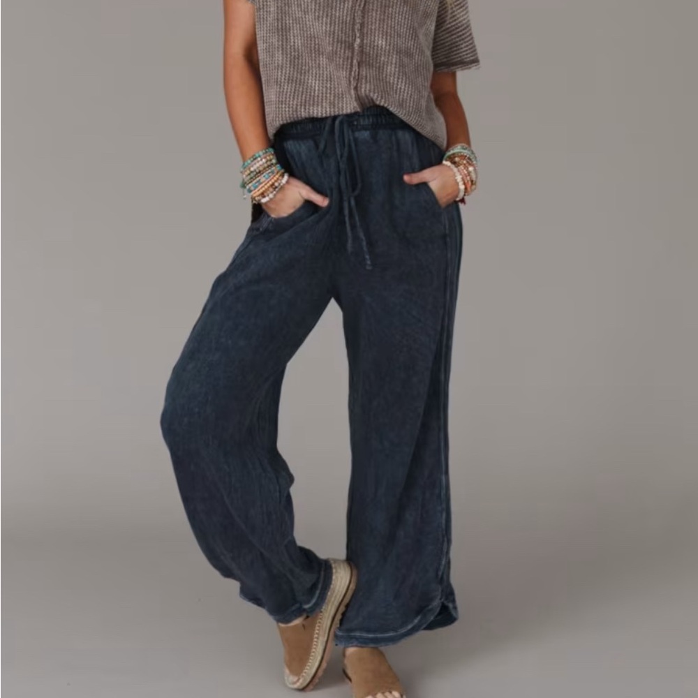 NWOT Easel Cotton Mineral
Washed Wide Leg Terry Knit
Pant Ash/Charcoal L/XL